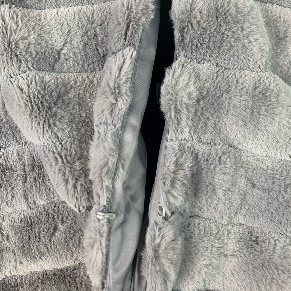 🌙Luna Edge To Edge Collarless Vegan Faux Fur Coat - Picture 11 of 11